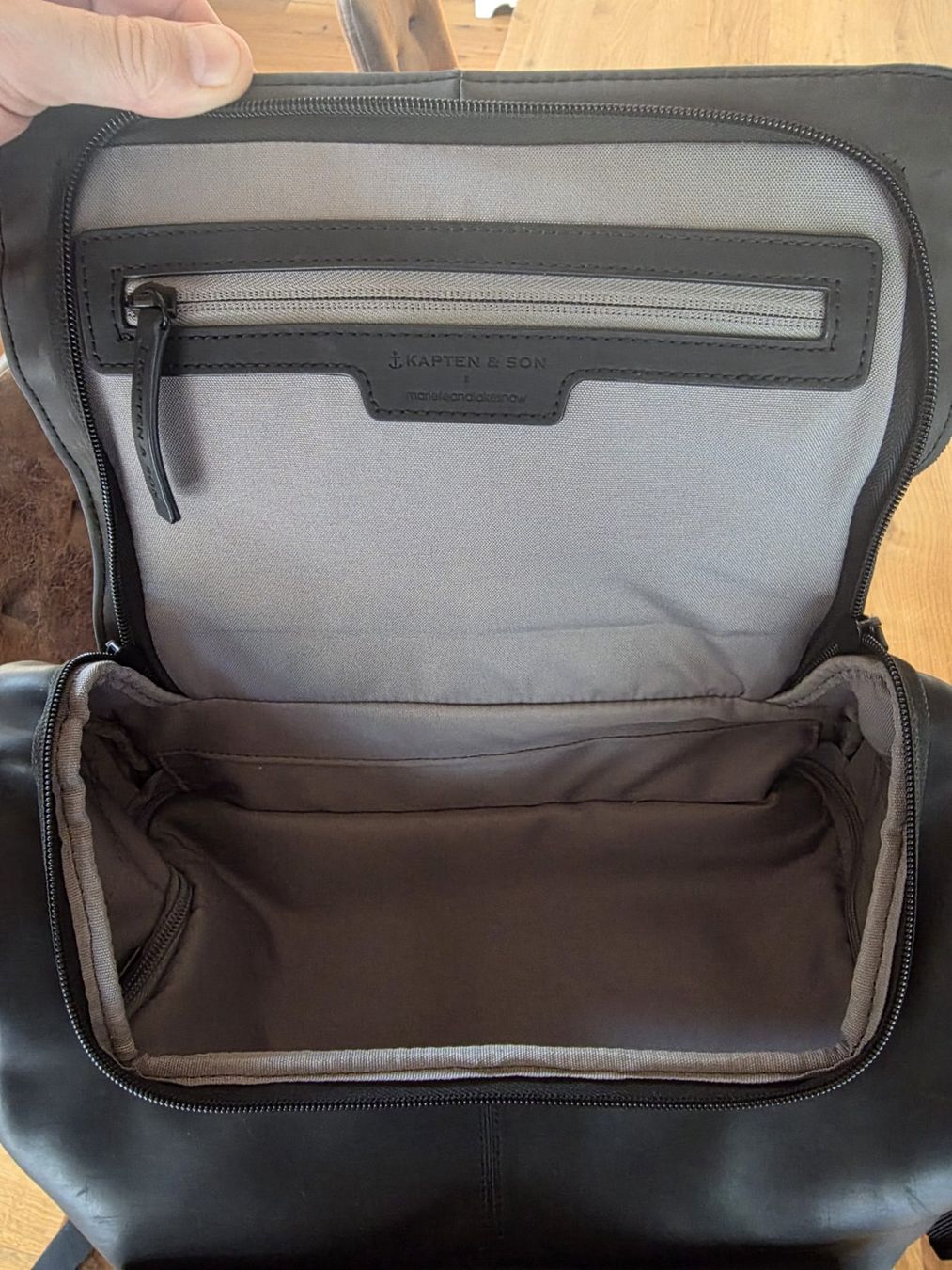 Kapten & Son Zaini: Kapten & Son Rucksack, Bali All Black – Usato da Felben-Wellhausen venduto da cedi_g 2