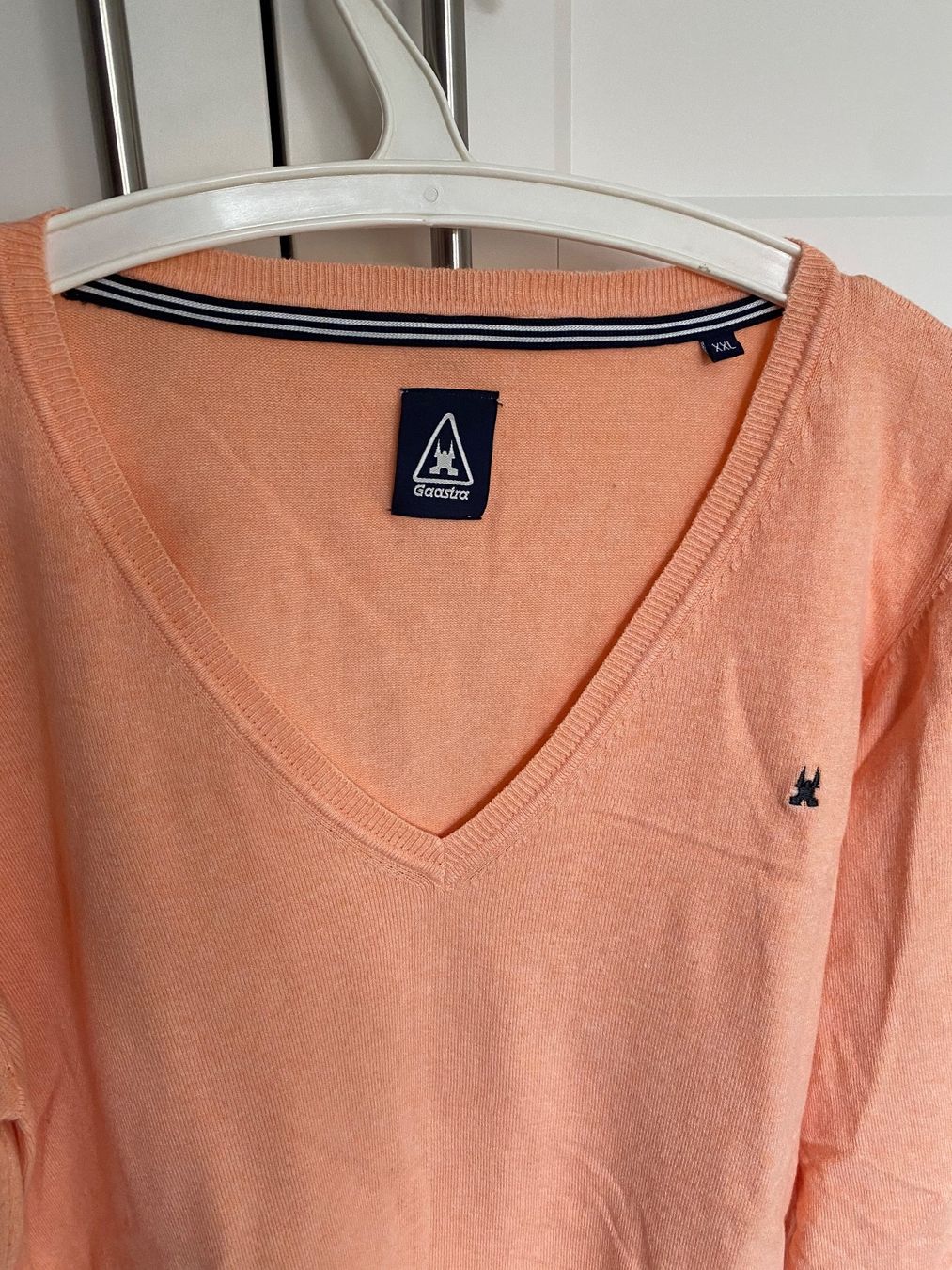 Maglioni & Felpe: Frühlingshafter leichter Pulli apricot Gastraa – Usato da Uetikon am See venduto da ansi2601 1