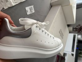 Neu Alexander McQueen Oversize Sneaker Weiss/Silber Metallic