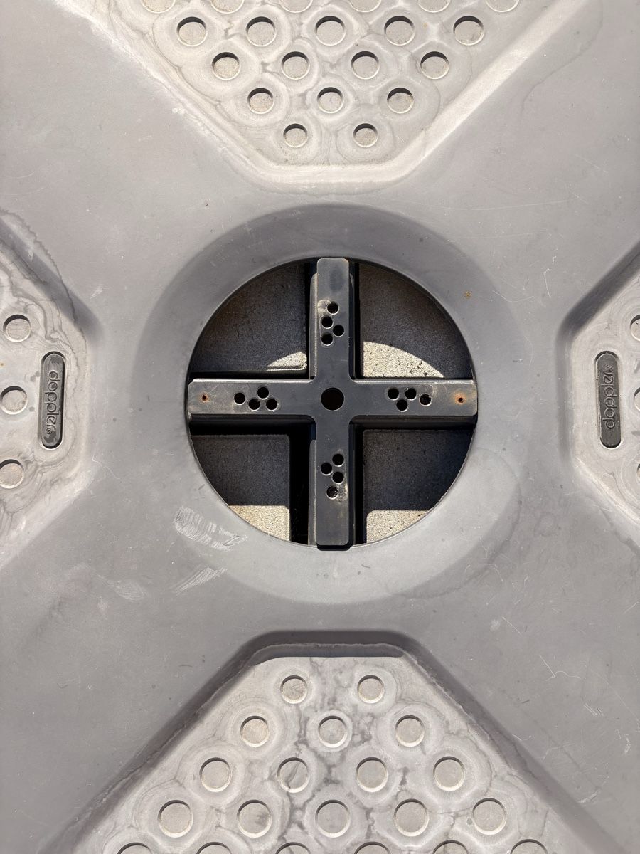 Sonstiges: Doppler Ampelschirmsockel Active Easy mit Rollen – Gebraucht aus Schneisingen von Torci 2