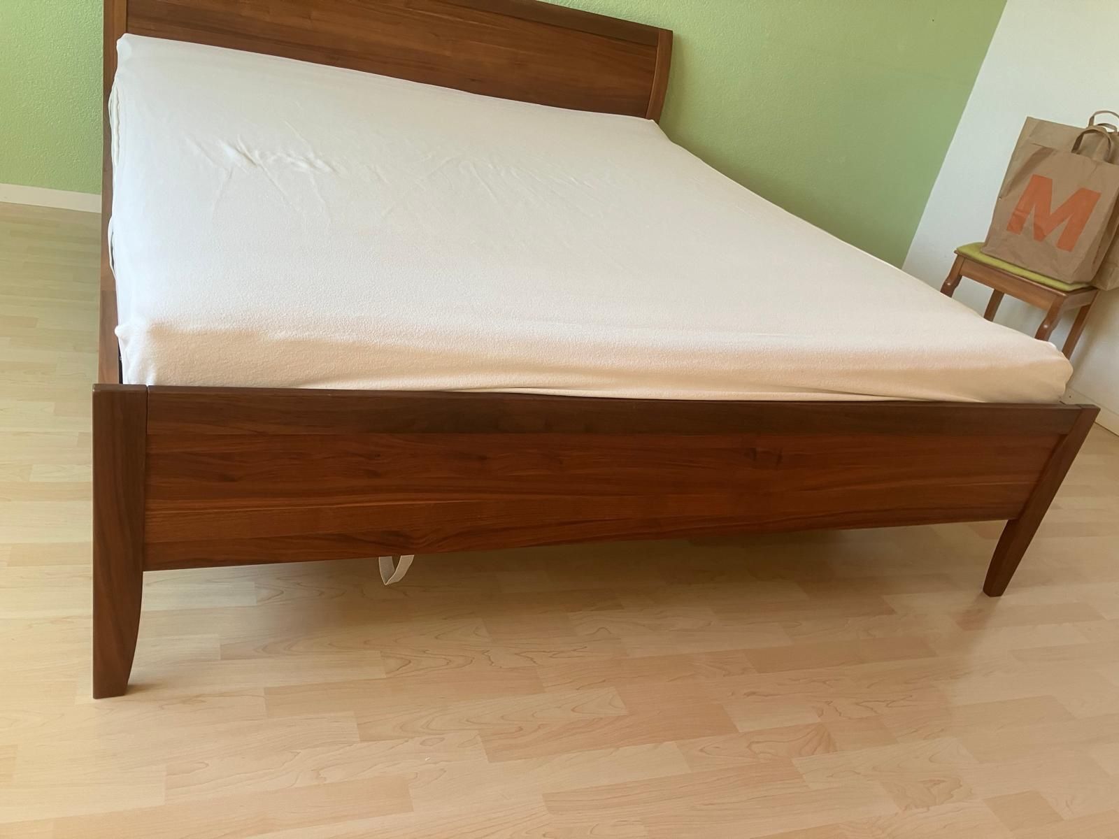 Team7 Letti: Team 7 Designerbett Nussbaum – Usato da Murten venduto da gigi067 7