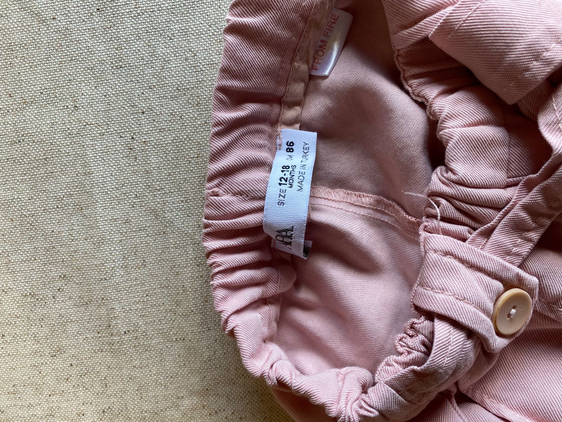 Zara Pantaloni: Kinderhose ZARA – Usato da Saanen venduto da Jackperpi 2