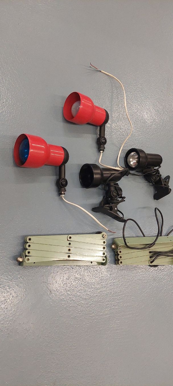 Lampade: Lot de lampes et support – Usato da Ste-Croix venduto da CAP14_SARL 1