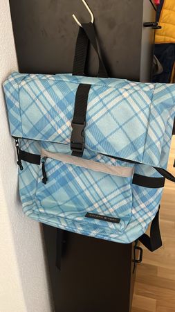 Helena Vera Rucksack / City-Rucksack – Hellblau karriert