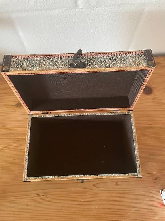 Cassapanche: Dekobox mit Verschluss – Usato da Winterthur venduto da Ga.-.li.-.Grue 2
