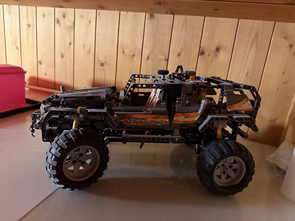 Kit di costruzioni: LEGO Technic Off Roader 8297 – Usato da Rain venduto da LuzRaeder 1