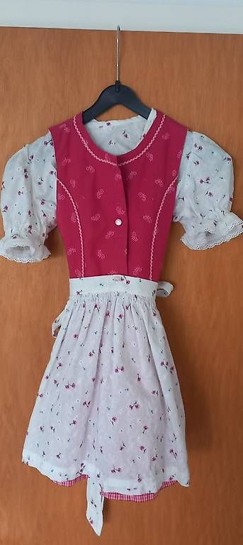 Robes: Dirndl – D'occasion à Speicher par Luzcy