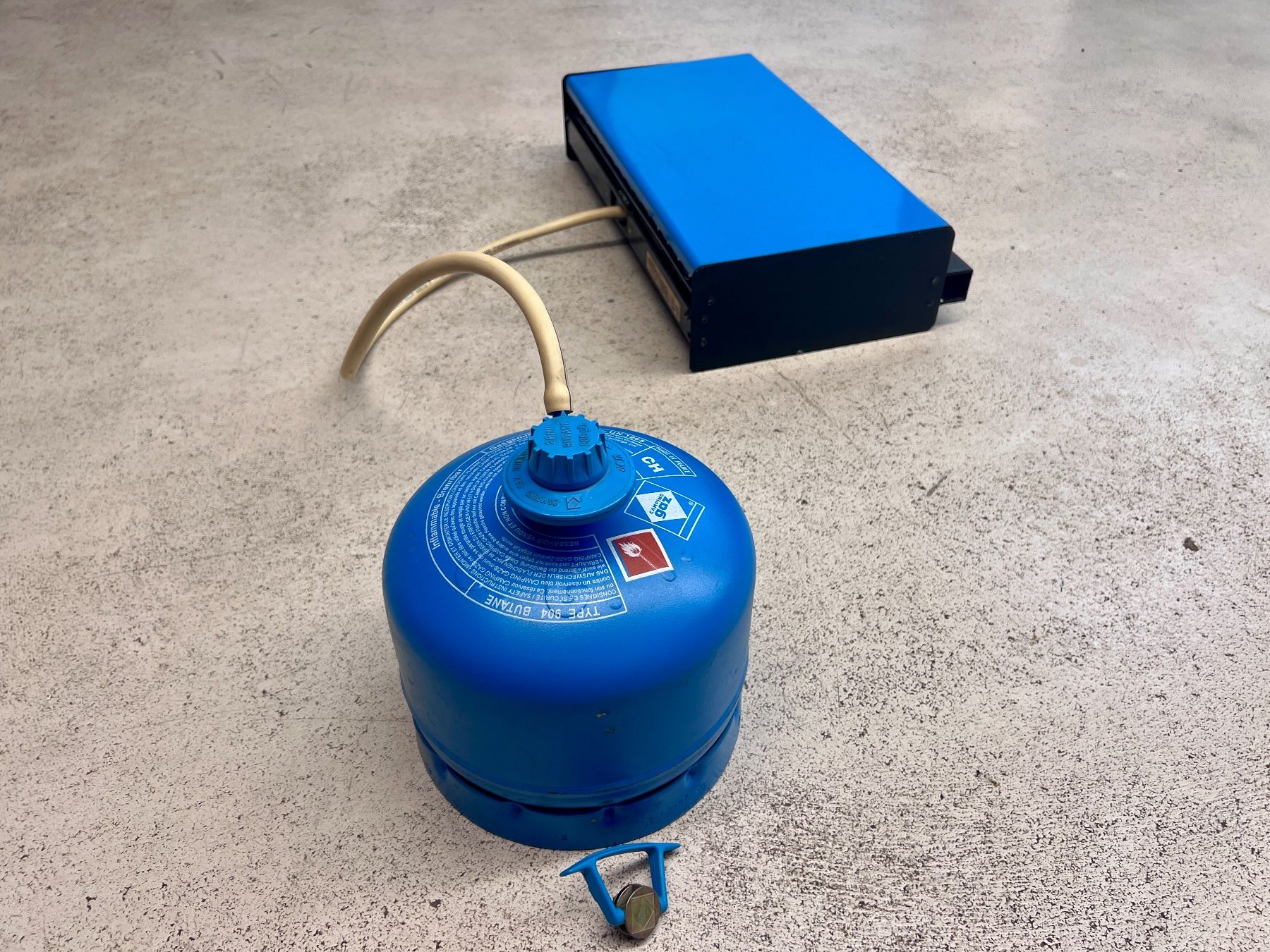 Griglie: Gasgrill mit Gasflasche – Usato da Zürich venduto da wme_n5yf 1