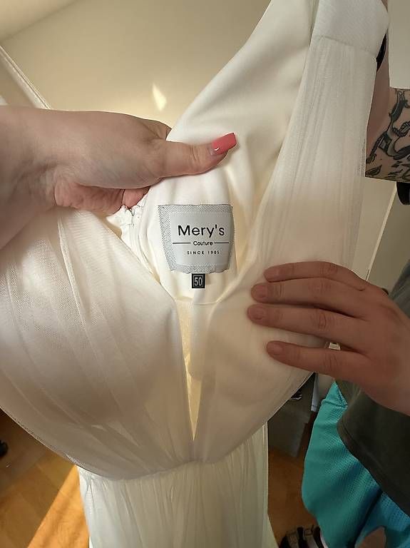 Kleider: Mery's Couture Hochzeitskleid Gr 48 – Gebraucht aus Winterthur von _hellyeah__ 1