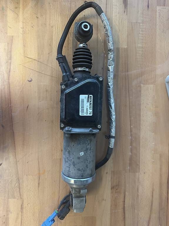 Renault Alle Autoersatzteile: 4 Control Renault Espace 172100-40015 17B07 – Gebraucht aus St. Gallen von korace