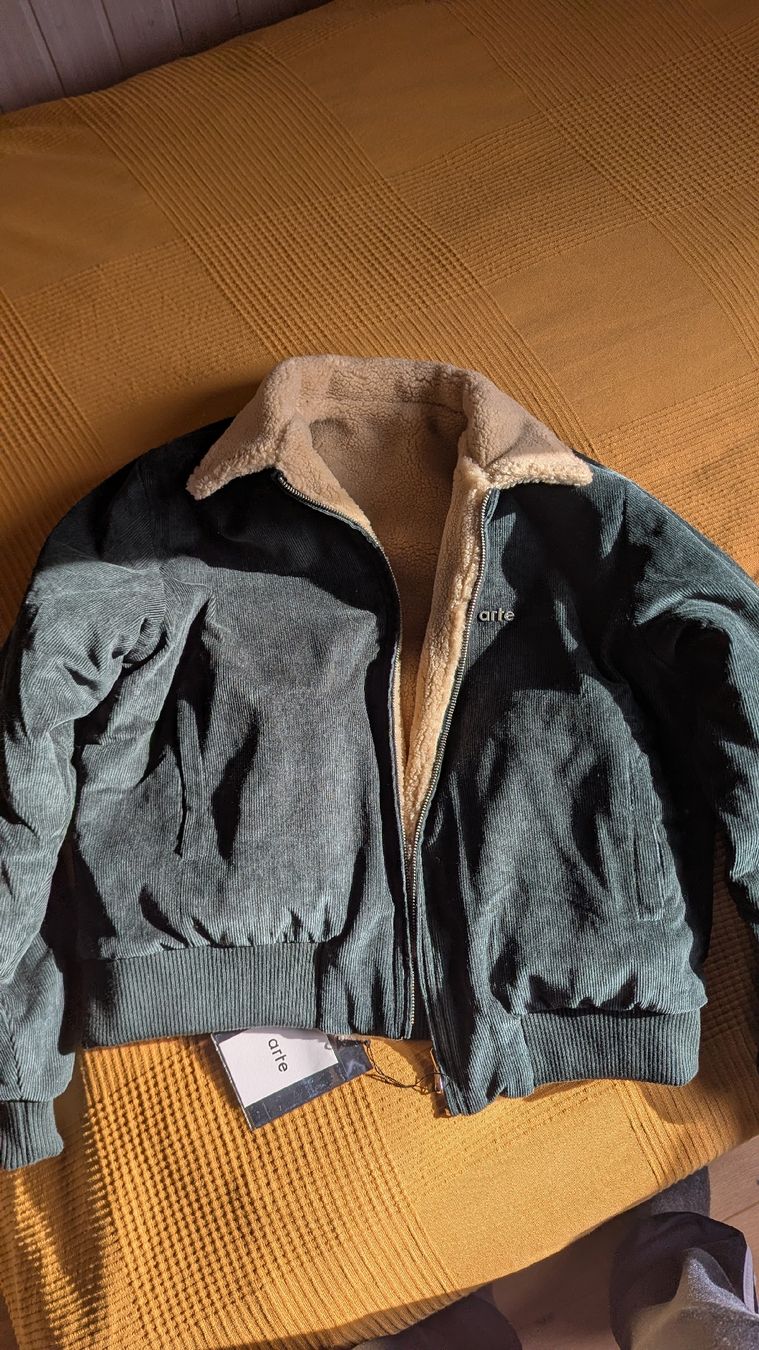 Vestes: Arte Antwerp Sherpa Jacket – Neuf (Voir description) à Arbon par nolodon