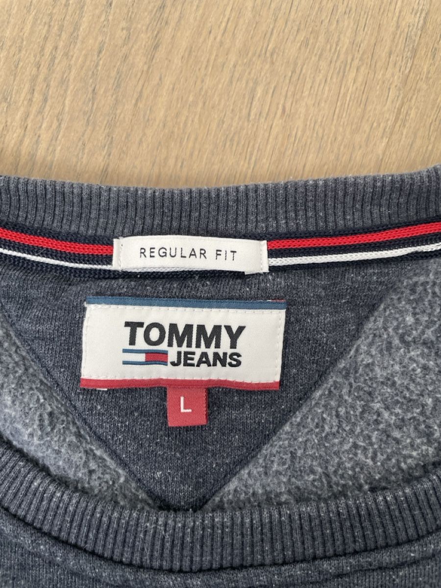 Tommy Hilfiger Pullover & Sweatshirts: Tommy Hilfiger Herren Pullover, Grösse L. – Gebraucht aus Bad Zurzach von lip_jl6d 1