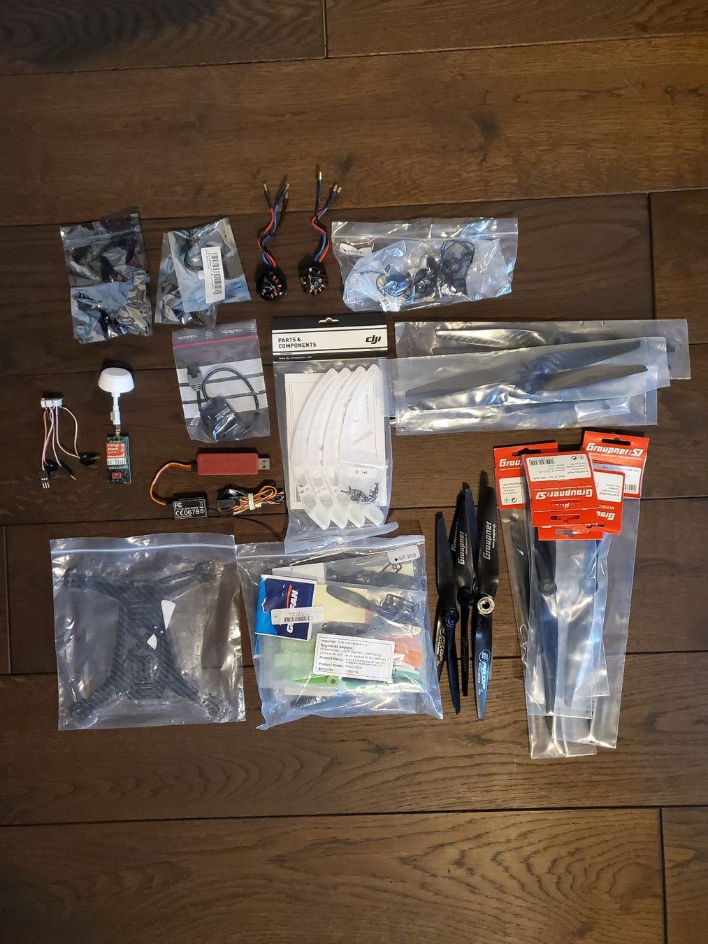 DJI Modellismo RC: Diverse Dronen inkl Fernsteuerung – Usato da Glarus venduto da Snoty 9