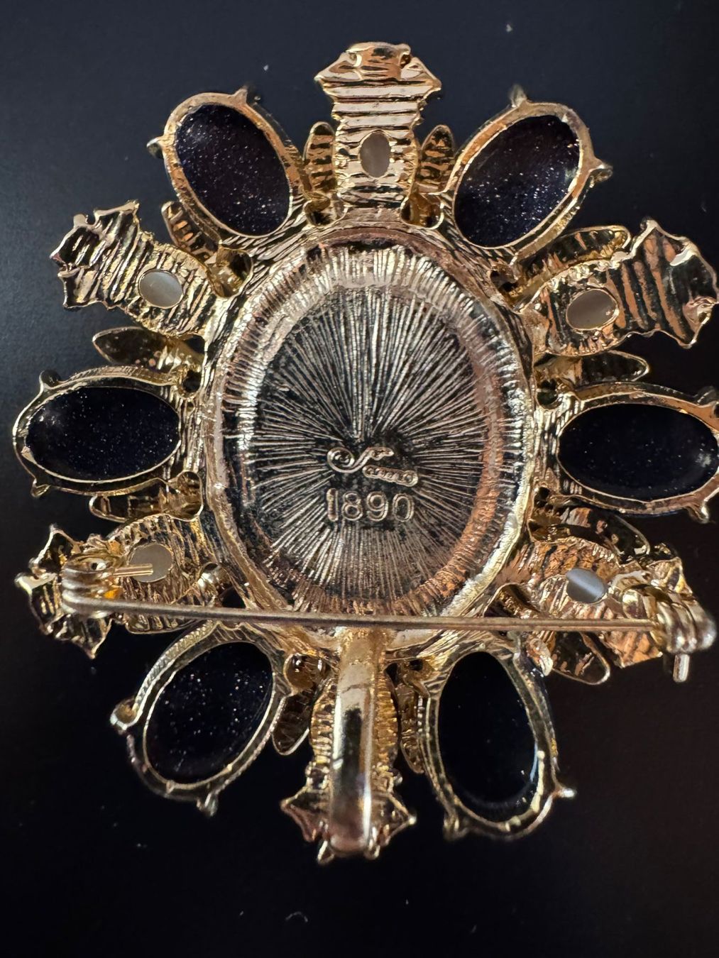 Spille & Fermagli: Lamo? 1890 Brosche mit Schmucksteinen – Nuovo (secondo la descrizione) da Winterthur venduto da Dejv 2