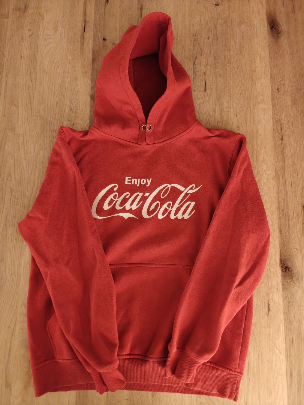 Maglioni & Felpe: Coca-Cola Kapuzenpullover rot mit weissem Logo – Usato da Forst venduto da Ramonnoel 1