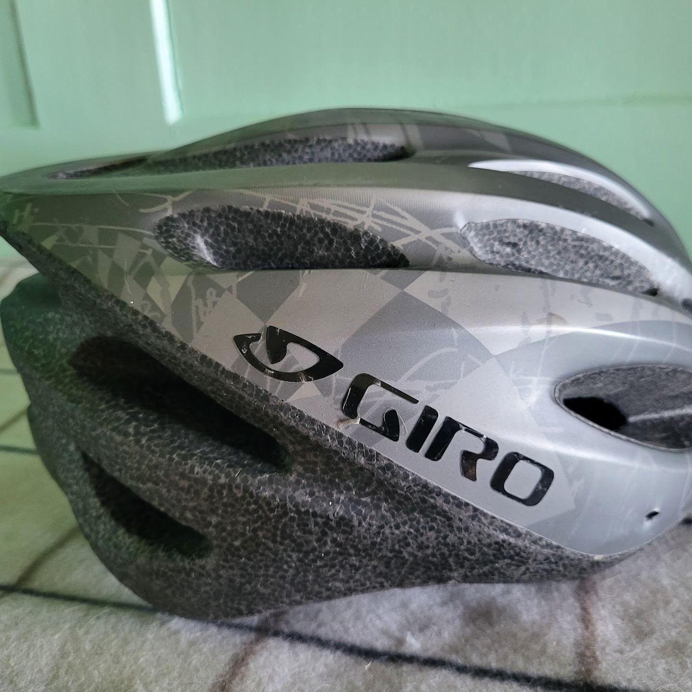 Giro Caschi: GIRO Velohelm Gr. 54-61 – Usato da Tägertschi venduto da TheChange 2