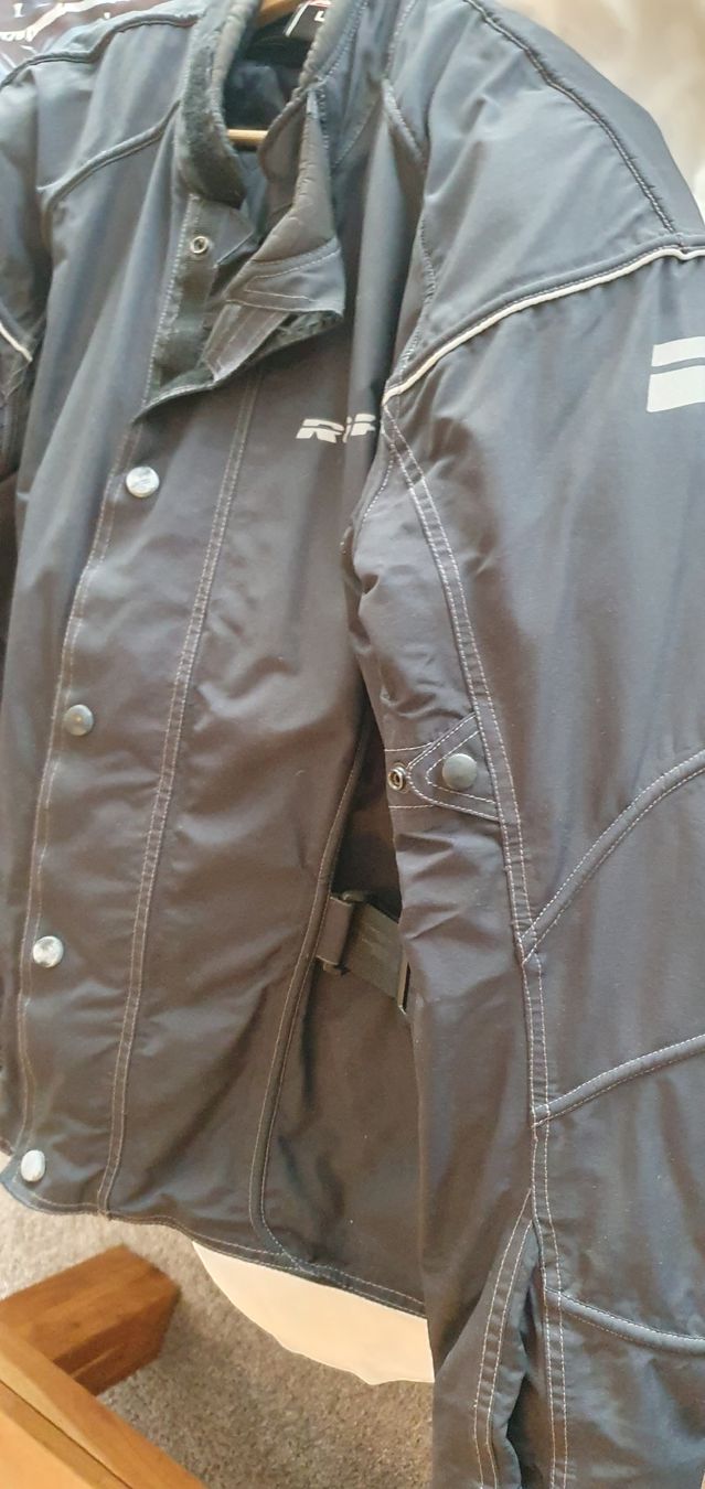 Giacche: veste moto taille L – Usato da Anières venduto da Relka2000