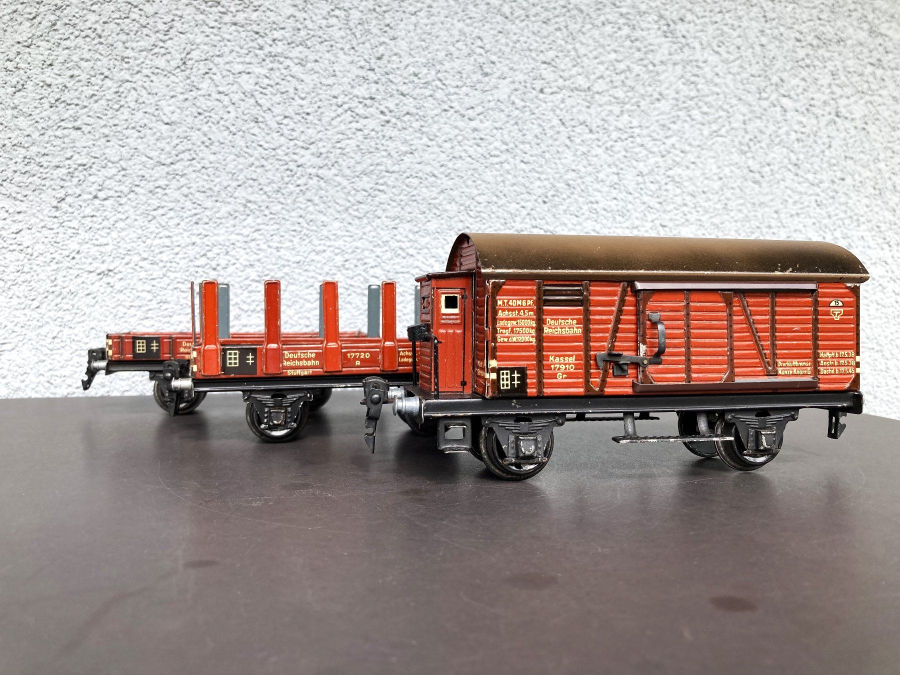 Märklin Modellini di ferrovie: 3 Märklin Güterwagen Spur 0 – Usato da Therwil venduto da kuuvalo