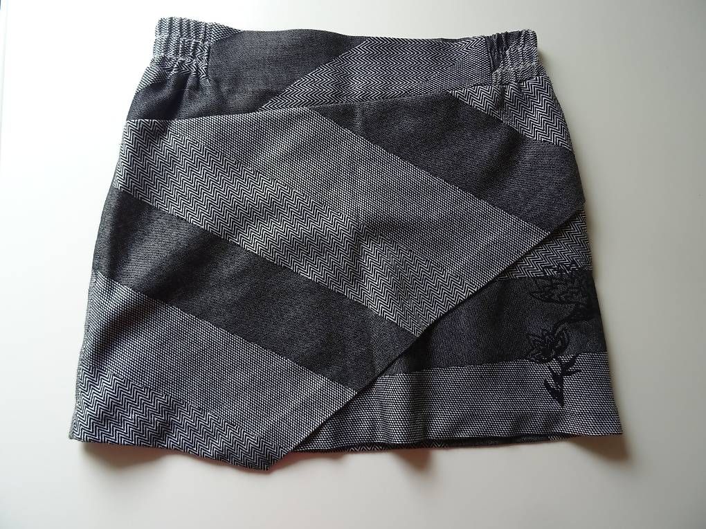 Desigual Gonne: Desigual Jupe – Usato da Niederbipp venduto da PiaZ01