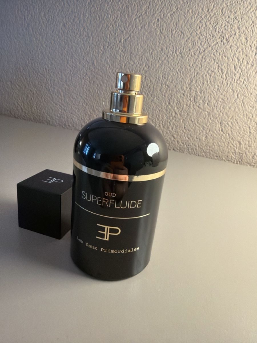 Profumi & Eau de Toilette: Parfum Les Eaux Primordiales Oud Superfluids 100ml – Nuovo e nell'imballaggio originale da Zürich venduto da mro_d2d8 2