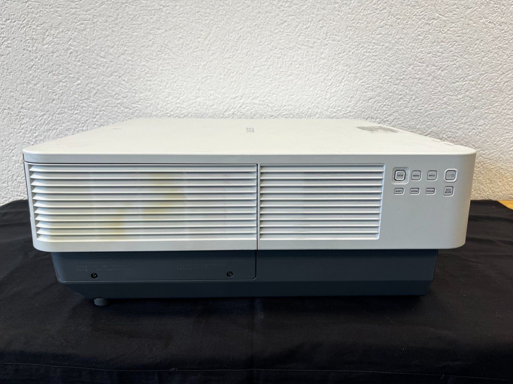 Sony Proiettori: Sony VPL-FH500L – Usato da Bern venduto da NIKA-SYSTEMS 2