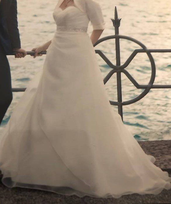 Vestiti: Hochzeitskleid just for you – Usato da Bern venduto da Tan00