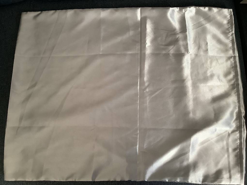 Cuscini: Taie oreiller grise 50x66 cm neuf – Nuovo e nell'imballaggio originale da Icogne venduto da luna.16