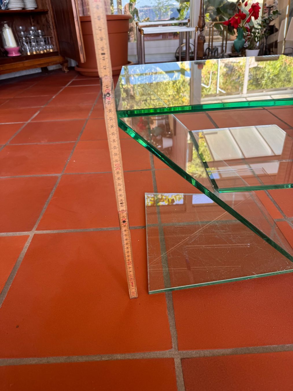 Tavoli: Table basse en verre design moderne bon état – Usato da La Neuveville venduto da ghubler 4