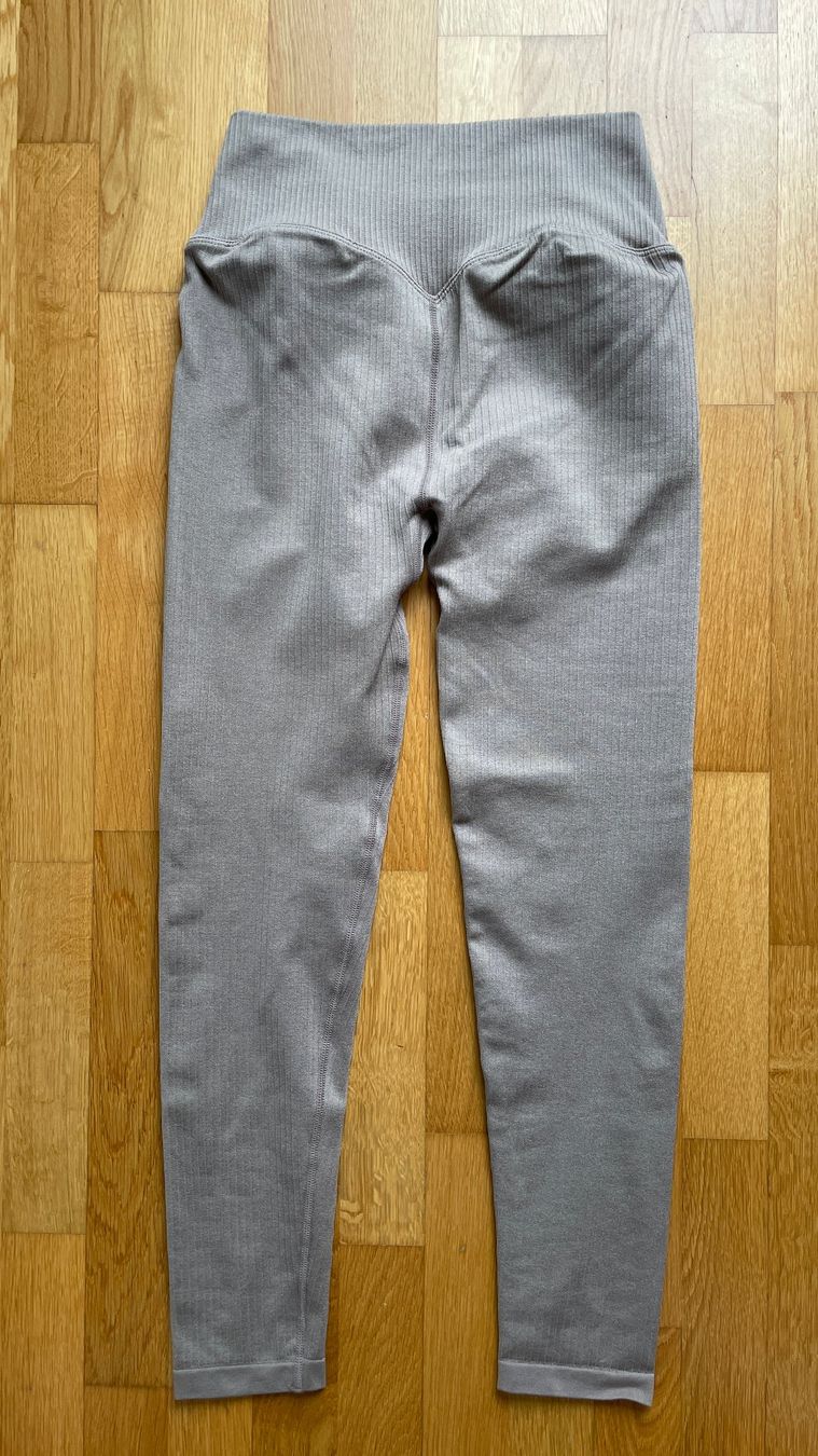Leggings: Sportleggins aim'n, Grösse M – Usato da Burgdorf venduto da Crown. 1