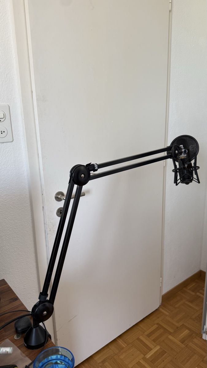 Røde Mikrofone: RØDE NT1 Mikrofon inkl. Arm, Popfilter & Spinne – Neu (gemäss Beschreibung) aus Solothurn von MariMoon17 3