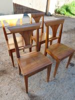 Lot de quatre chaises