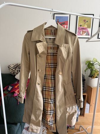 Klassischer Burberry Trenchcoat, Gr 38, ungebraucht