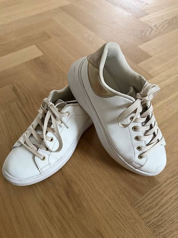 Damenschuhe: Damen Schuhe  – Gebraucht aus Wil SG von mar_w7v7