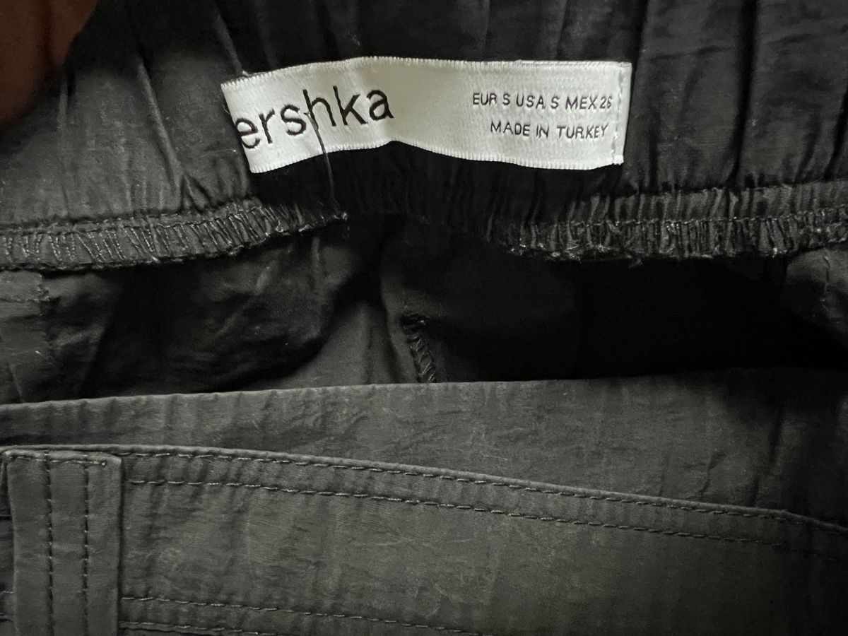Bershka Pantaloni: Mini-Hosenrock – Usato da Zürich venduto da len_2rmp 2