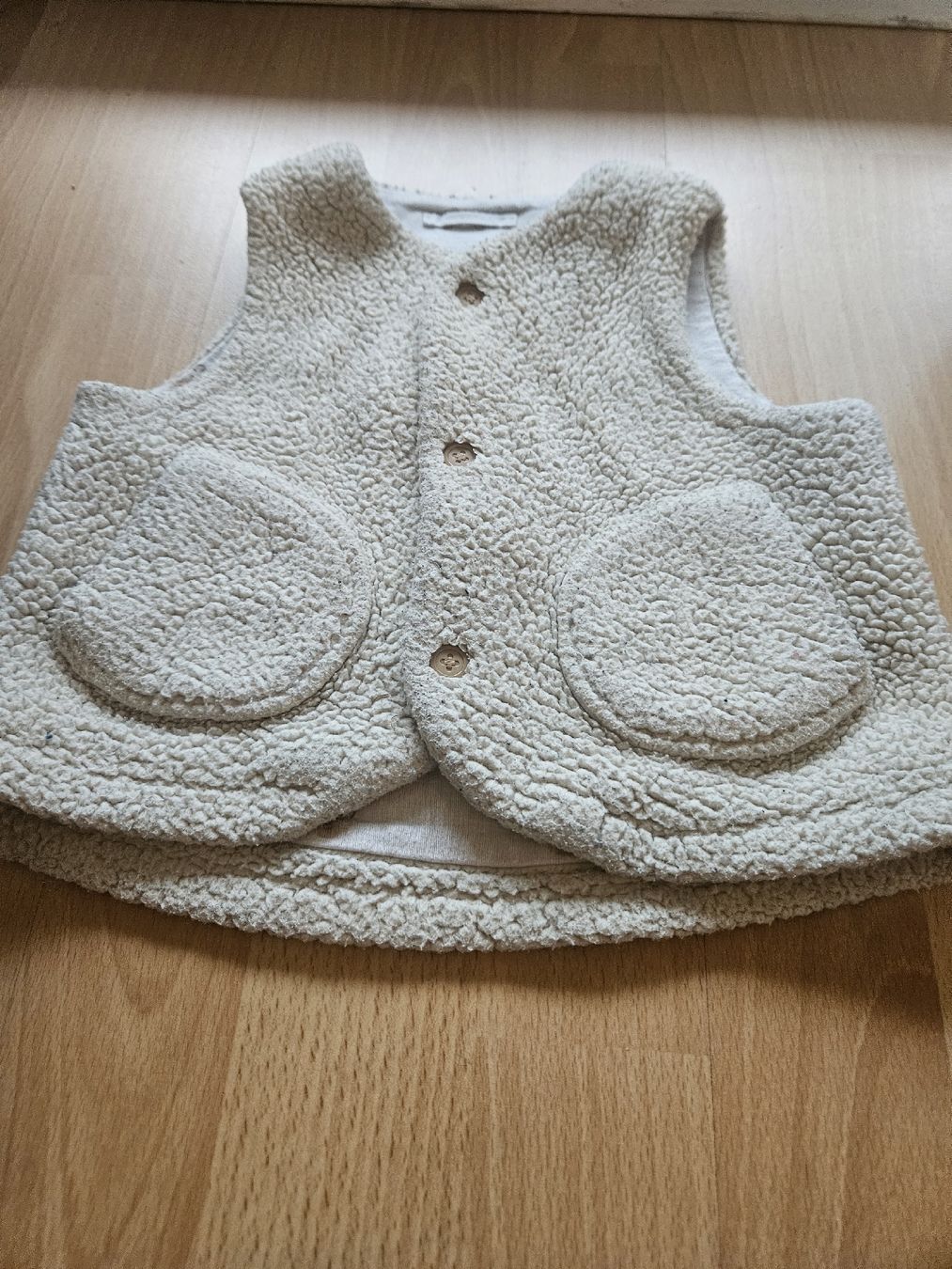 Uniqlo Altro abbigliamento: Teddy Weste Gr. 68/74 – Usato da Zürich venduto da Kris8050 1