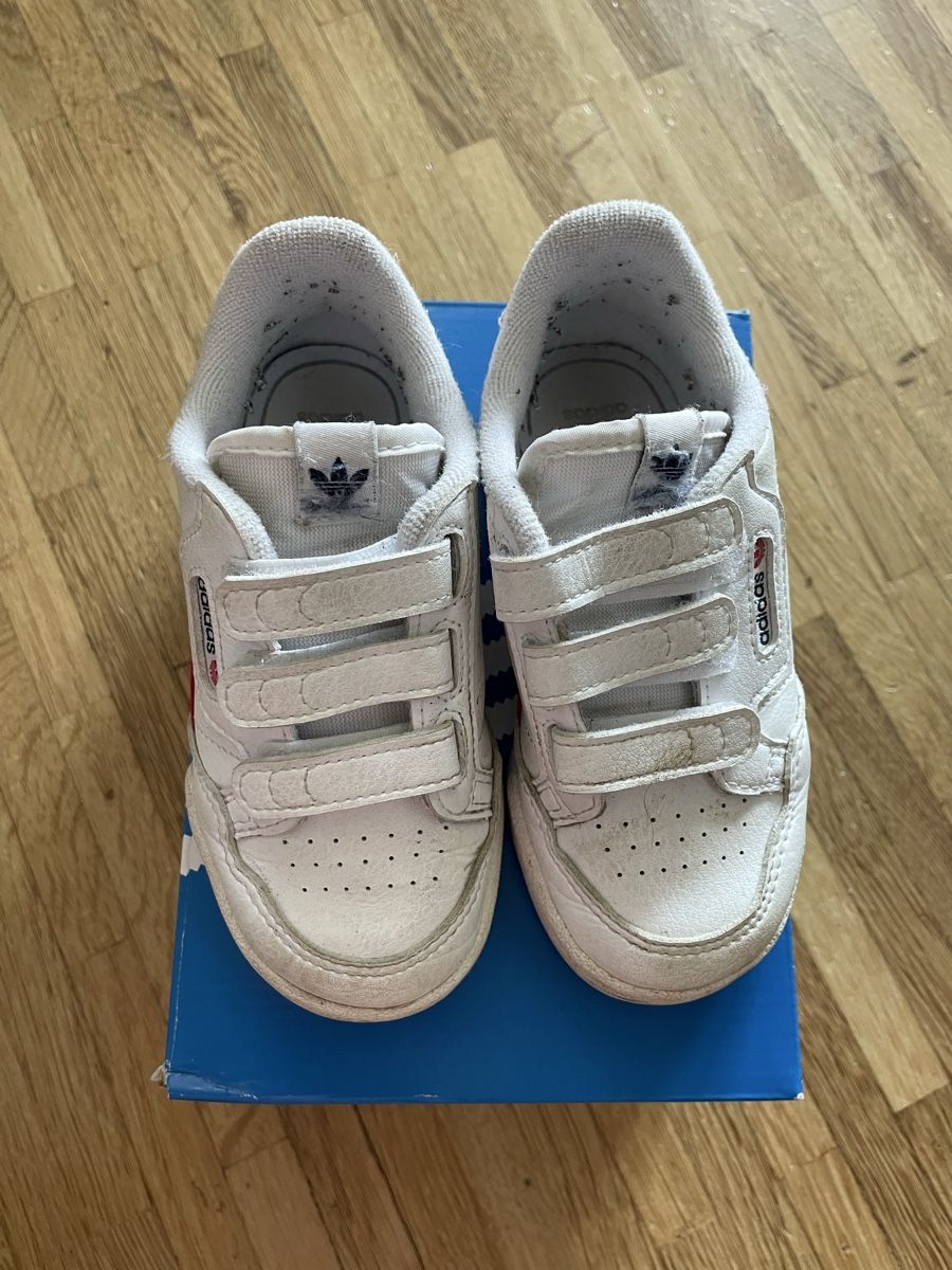 Adidas Schuhe für Jungen: Kinder Sneaker Adidas Continental Gr. 25.5 gebraucht – Gebraucht aus luzern von plueschmors. 1
