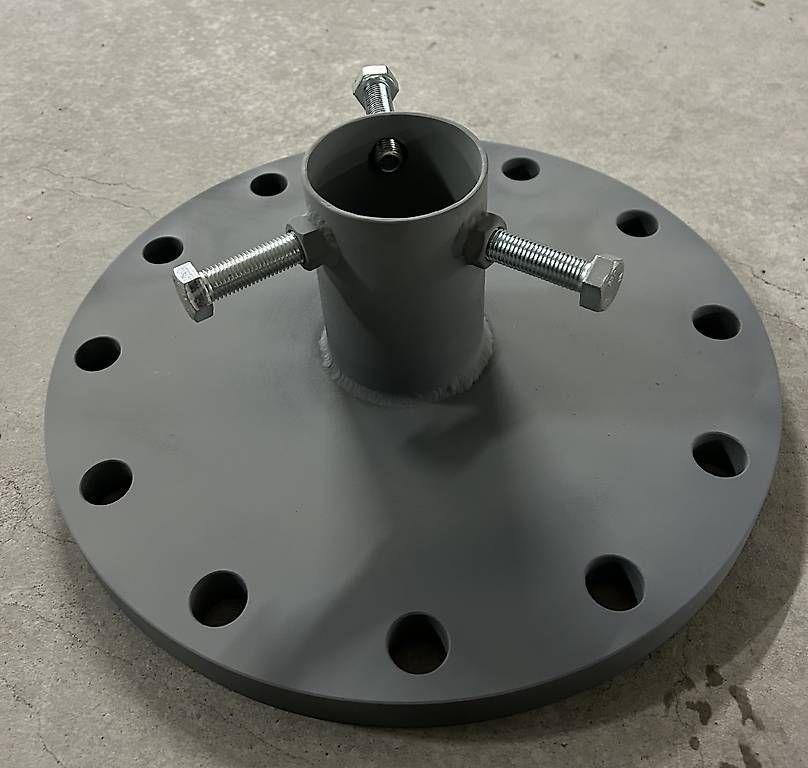 Basi per albero di Natale: Christbaumständer Industrial Chic Eisen Massiv - bis 8cm – Usato da Dübendorf venduto da sou_55nr