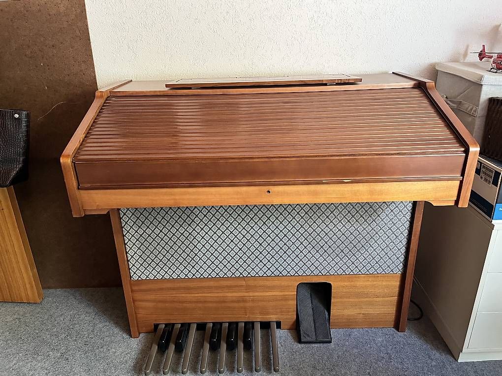 Strumenti musicali: Orgel Heimorgel Farfisa Partner 15 – Usato da Schaffhausen venduto da Cmoonlight 1