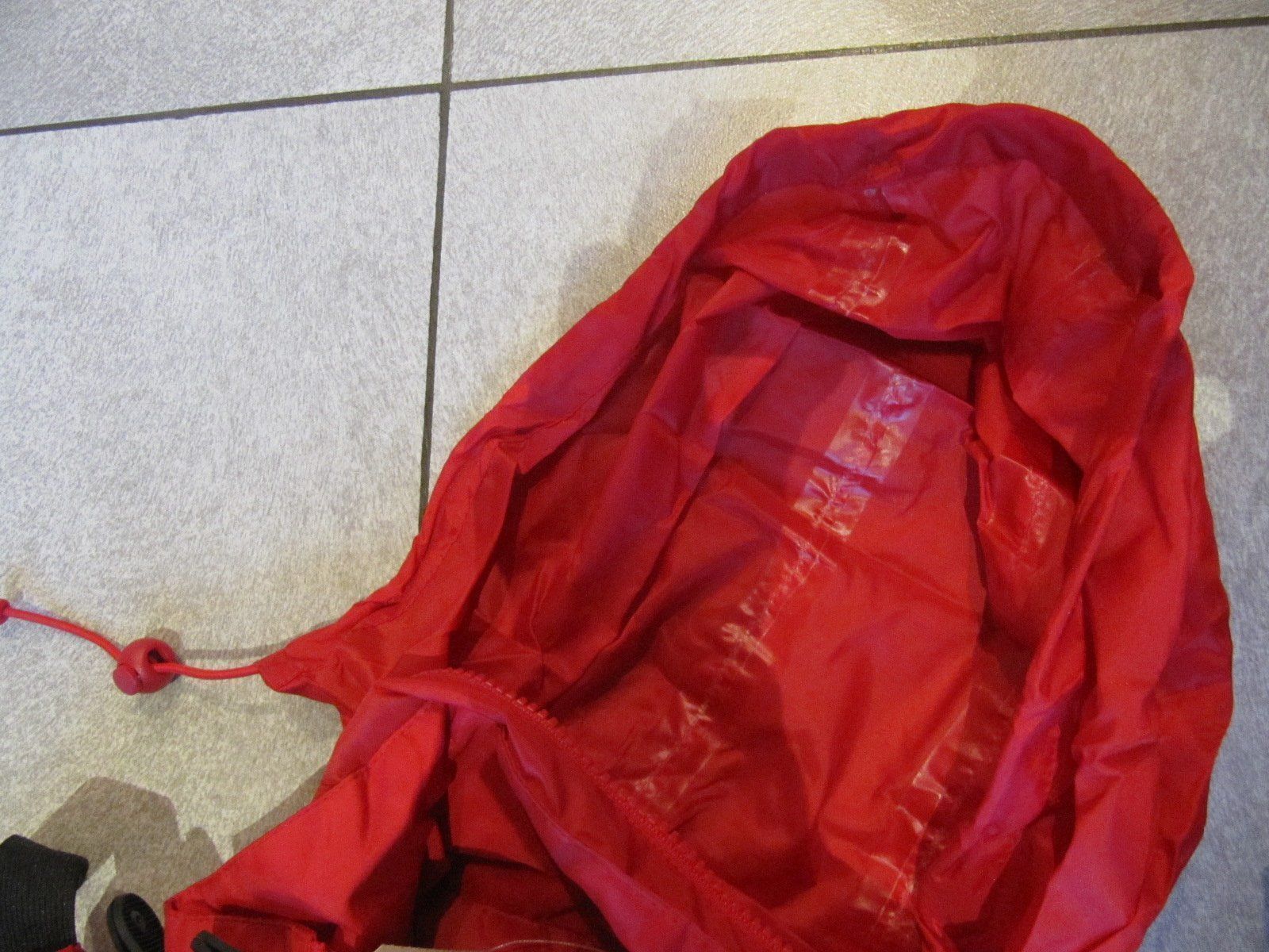 Giacche: regenjacke whale gr. M rouge - NEU – Nuovo e nell'imballaggio originale da Arbedo venduto da nadia1973 7
