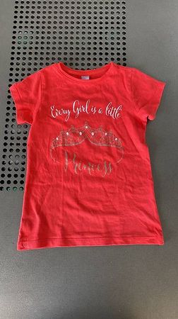 rotes Tshirt princess, Grösse 104