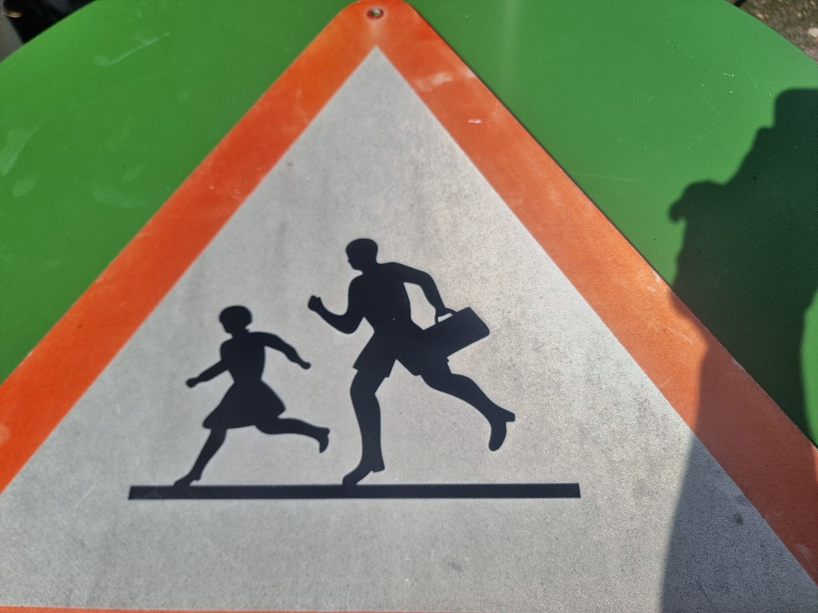 Insegne: Schulweg Warnschild 3M Scotchlite 2003 retroreflektierend  – Usato da Berschis venduto da treedosha01 1