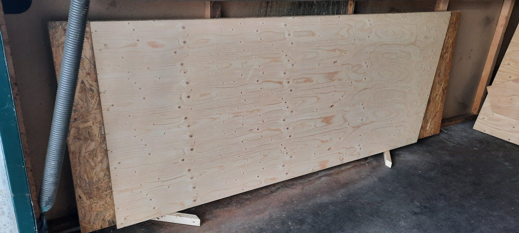 Articoli in legno: 3Stk. MDF/Sperrholzplatten 2Stk. OBS/Schnitzelpress Platten – Usato da Uetendorf venduto da Neidem 2