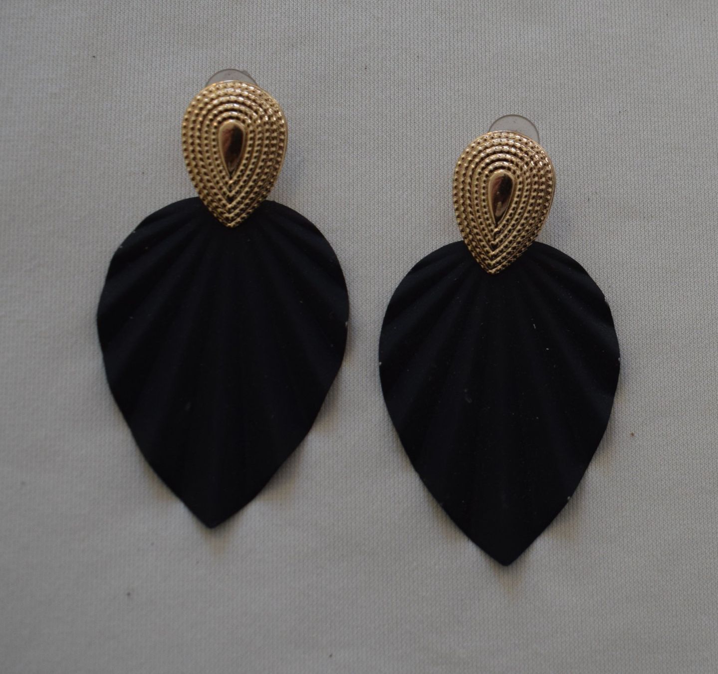 Ohrringe & -stecker: ***TOP*** Blatt-Ohrringe ***TOP*** – Gebraucht aus Zofingen von Felix459 2