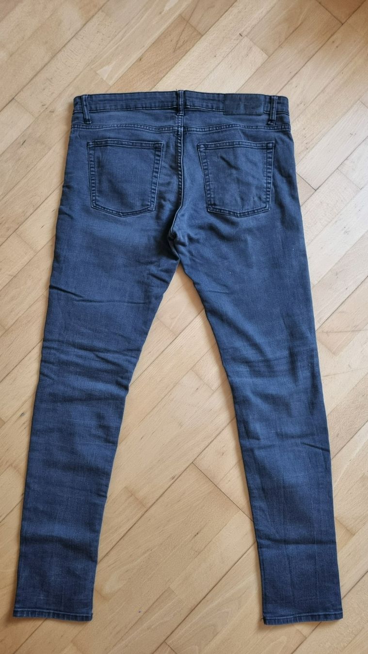 Jeans: Jeans Cheap Monday Grösse 32/32, dunkelgrau – Usato da Wohlen AG venduto da stephanieAG 3