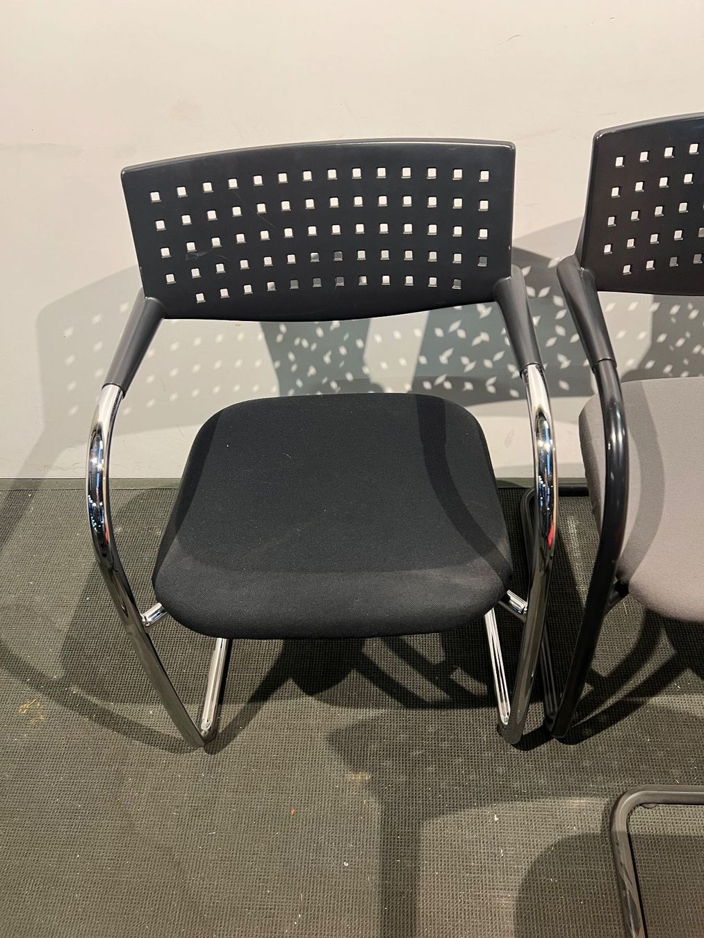 Vitra Sedie: 031 Posten 4x VITRA Freischwinger assortiert – Usato da Wangen an der Aare venduto da TBYN 3