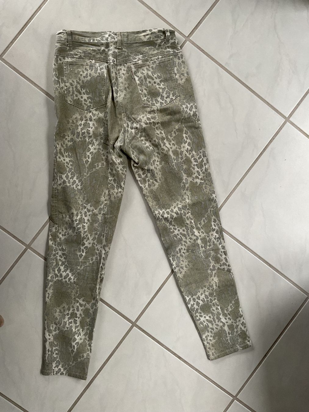 Jeans: Gemusterte Jeanshose Gr. 40 – Usato da Adliswil venduto da bei_2b57 2
