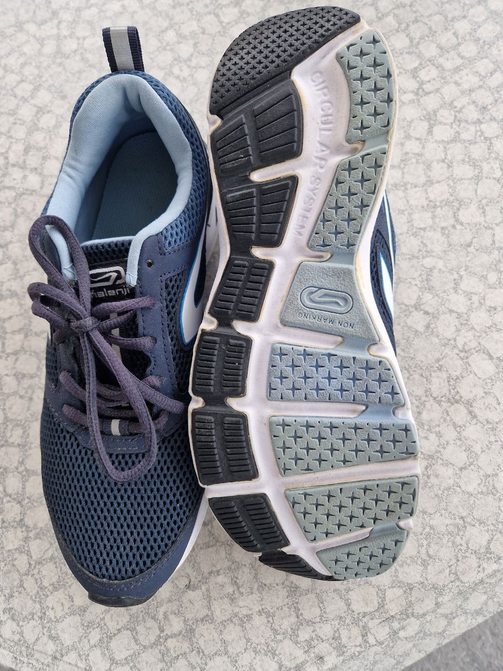 Scarpe da uomo: Turnschuhe neuwertig Gr.40 – Usato da Malters venduto da mar_6sxn 2