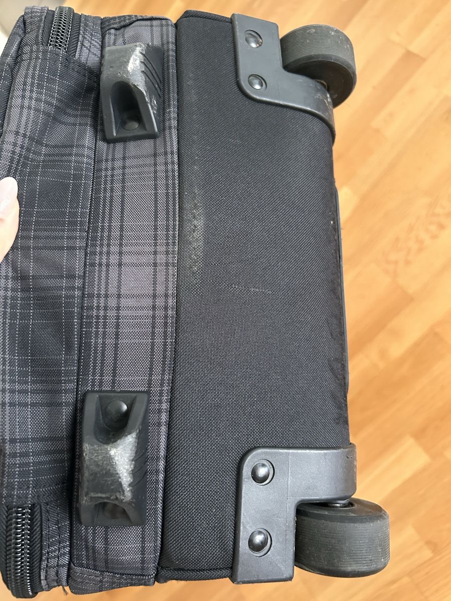 Dakine Reisekoffer: Reisekoffer von Dakine – Gebraucht aus Basel von MyAn 3