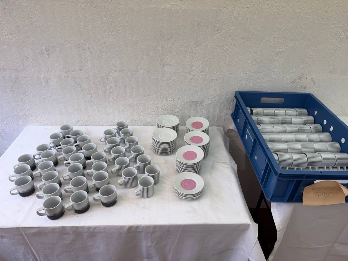 Set di piatti: Kaffeeservice Pfister  (69) – Usato da Glattfelden venduto da brockischweiz