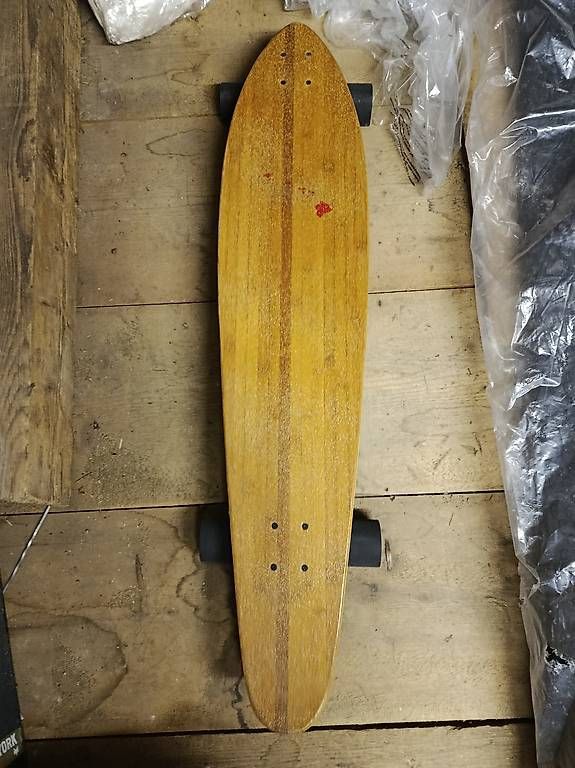 Skateboards: Longboard – Usato da Ursy venduto da jer_dy9v